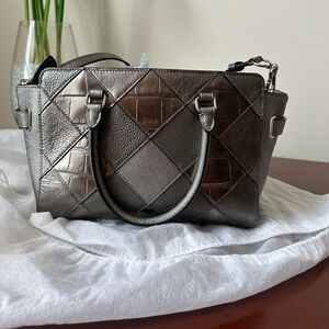 Women’s coach shoulder bag